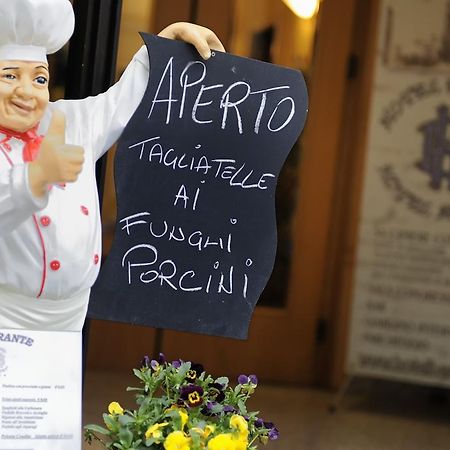 Hotel Bertusi Порета Терме Екстериор снимка