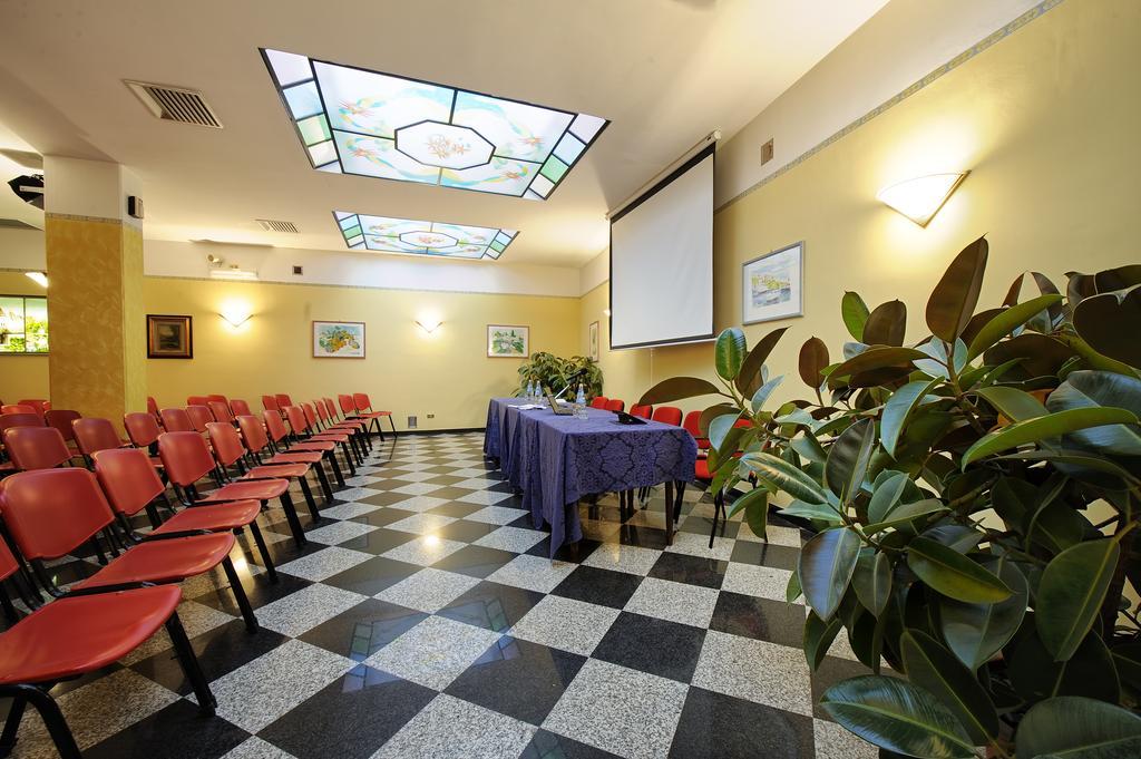 Hotel Bertusi Порета Терме Екстериор снимка
