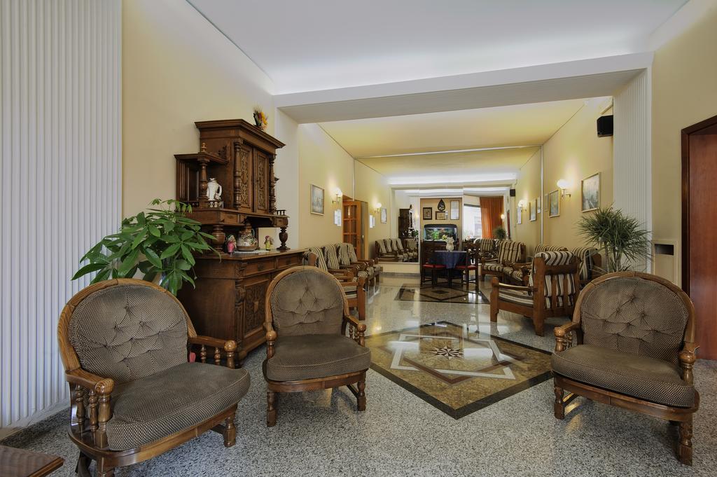 Hotel Bertusi Порета Терме Екстериор снимка